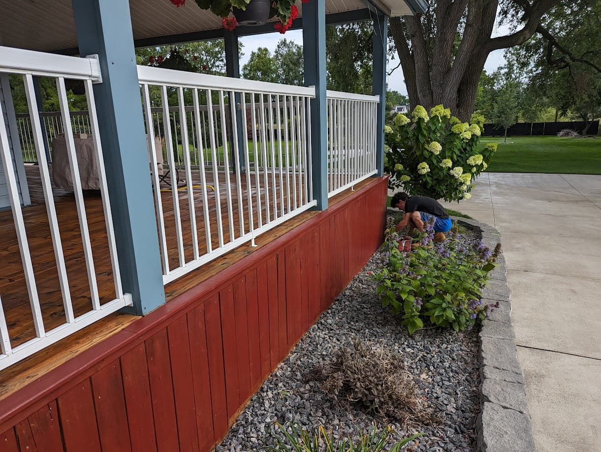 Completed deck restoration with premium wood stain - Ontario - Hamilton Ontario